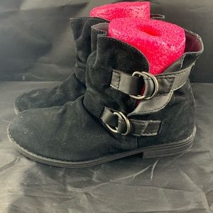 Sonoma black ankle boots B154